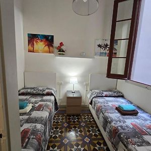 Economy Kamer met Twee Aparte Bedden